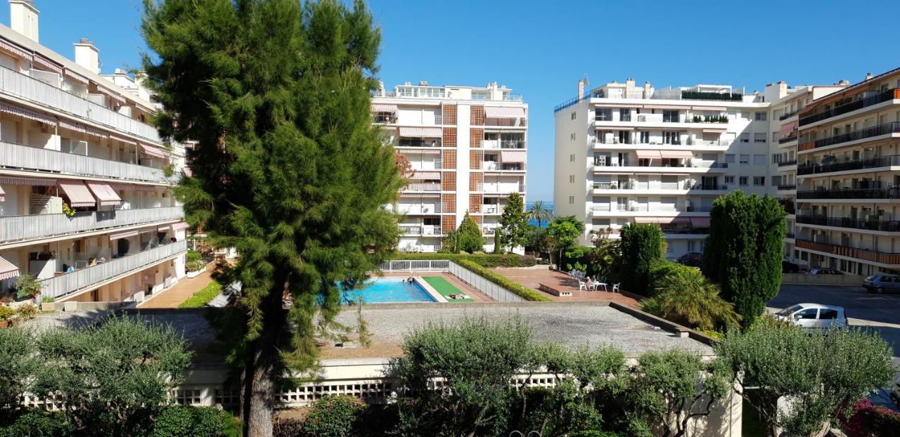 Ferienwohnung Les Caroubiers Roquebrune-Cap-Martin Exterior foto